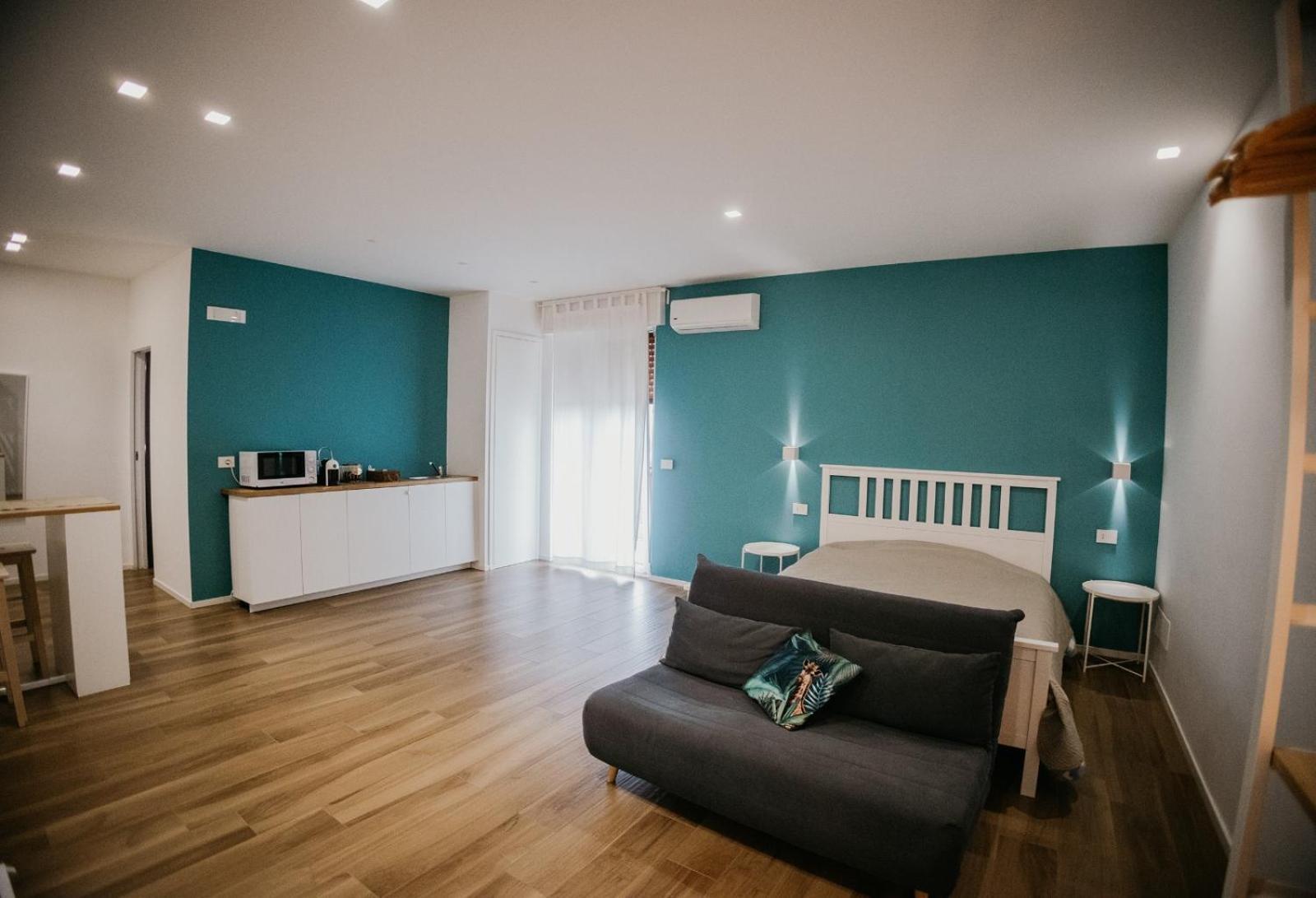 Suite Room Trani Bagian luar foto